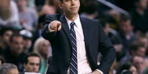 【大发扑克】斯玛特：19-20赛季后 史蒂文斯就讨论过回大学执教的可能性