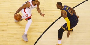 【大发扑克】猛龙应该退役德罗赞的球衣吗？ 詹姆斯评论：他们绝对应该