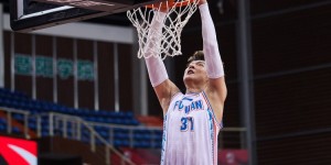 【大发扑克】朱彦硕：不用美国媒体提醒 也知道湖人不会签王哲林