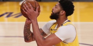 <?php the_title(); ?>