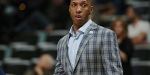 【大发扑克】草根英雄！祝NBA名宿&现开拓者主帅比卢普斯45岁生日快乐