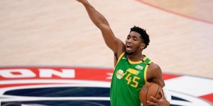 <?php the_title(); ?>