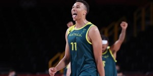 【大发扑克】名记：火箭预计裁掉泰勒-贝 为签回艾克萨姆腾出位置