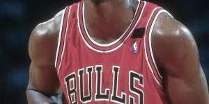 【大发扑克】91年公牛和01年湖人哪队更强？霍勒斯-格兰特：我选湖人