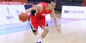 【大发扑克】继续高效！汤杰半场8中6砍下16分3篮板4助攻