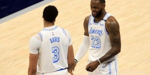 【大发扑克】队记：由詹姆斯发起的湖人非正式迷你训练营本周末开启