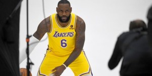 【大发扑克】詹姆斯：我的脚踝已经100%恢复 即将进入训练营感觉很好