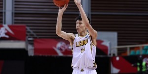 【大发扑克】手感火热！赵岩昊15投10中砍下29分4板