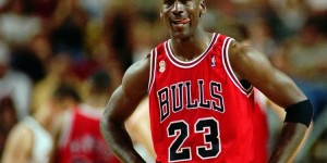 【大发扑克】美媒排NBA历史球员TOP25：乔丹第一 LBJ第二 科比第八 KD第十