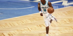 【大发扑克】今日黄蜂对阵步行者 罗齐尔因脚踝伤势不会出战