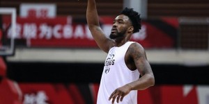 【大发扑克】媒体人：上海男篮本周末举行出征仪式 富兰克林即将结束隔离