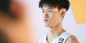 【大发扑克】经纪人：曾凡博计划参加2022年NBA选秀