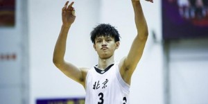 【大发扑克】谁是历史最佳？曾凡博：詹姆斯是历史最佳