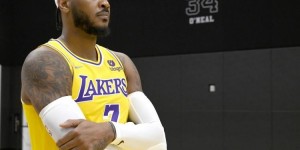 【大发扑克】安东尼：和詹眉威一起打球 要时刻做好投篮的准备