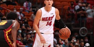 【大发扑克】希罗季前赛场均22.4分 队史詹姆斯后首人