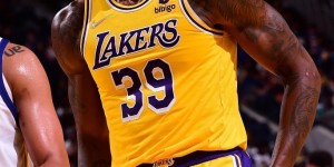 <?php the_title(); ?>