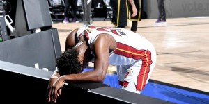 【大发扑克】一年前的今天：巴特勒总决赛G5砍35+12+11+5断 累趴在广告牌上