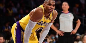 <?php the_title(); ?>