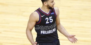 【大发扑克】Shams：里弗斯让西蒙斯参加防守训练 西蒙斯连续拒绝后扔球离开