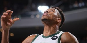 <?php the_title(); ?>