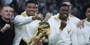 <?php the_title(); ?>