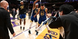 【大发扑克】追梦谈库里：除了失常的投篮 他做了一切能助队赢球的事情