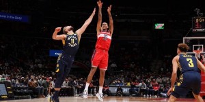 【大发扑克】还是你的小马哥！库兹马17投10中砍下26分11板两双