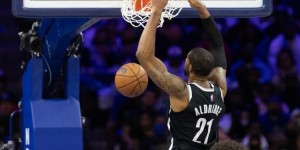 【大发扑克】阿德：当今中投被认为是一种糟糕的投篮方式 但我靠它得了19000分