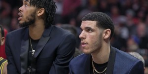 <?php the_title(); ?>