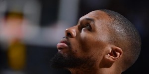 【大发扑克】利拉德：有人巅峰期换队后每年辗转 我想用自己的方式争冠