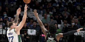 【大发扑克】东契奇生涯已三次完成压哨绝杀 追平诺维茨基并列队史第一