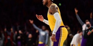 <?php the_title(); ?>