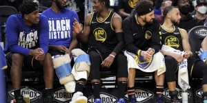 【大发扑克】勇士队首发：库里+克莱+维金斯+库明加+卢尼