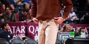 【大发扑克】网记：不懂为何网蜜说交易哈登赚 本西是唯一比欧文更麻烦的球员