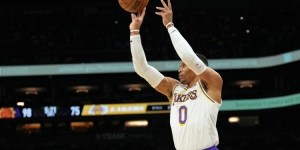 【大发扑克】湖记：威少把精力都用在了和外界的战斗上 剩多少精力来赢球呢？