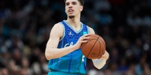 【大发扑克】拉梅洛-鲍尔：下赛季我将换回1号 这辈子我都不会再穿2号了