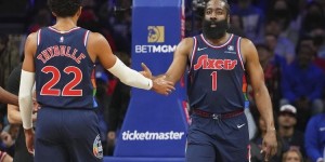 【大发扑克】哈登：6犯罚下时很想上去帮助队友 我们团结一致取得胜利