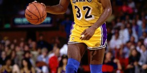 【大发扑克】31年前的今天！魔术师单场21助攻率领湖人取得西决开门红