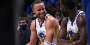 【大发扑克】上一次库里季后赛12篮板啥时候？科尔：问追梦吧 库里篮板嗅觉好