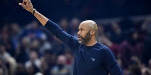 【大发扑克】为何临时换人抽签？ 魔术总裁：主帅莫斯利感觉他手气不错