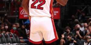 【大发扑克】巴特勒季后赛5场至少60%的命中率得到40+ 过去30年仅次于鲨詹！