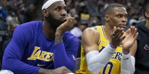 <?php the_title(); ?>