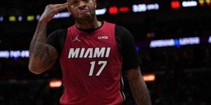 【大发扑克】为何塔克带伤作战？ 斯波：他眼神死死盯着我 并要求出战下半场