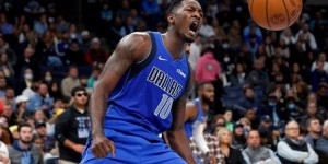 【大发扑克】芬尼-史密斯：我们要从系列赛汲取经验 若G2赢球会有很大不同