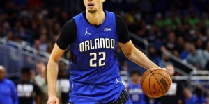 【大发扑克】7年来首人！小瓦格纳成为魔术队史第10位入选新秀一阵的球员