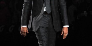 【大发扑克】欧文：科比给了我额外的动力 他就是我的英雄