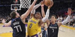 <?php the_title(); ?>