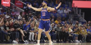 【大发扑克】克莱：要打总决赛的感觉超现实 去年此时我刚开始能跑步