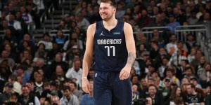 【大发扑克】东契奇：球队值得胜利 当我打得开心时这就是自己最棒的比赛方式