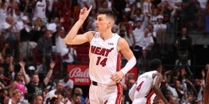 【大发扑克】希罗谈主场氛围：和此前在园区完全不同 一进球馆就感受到音浪